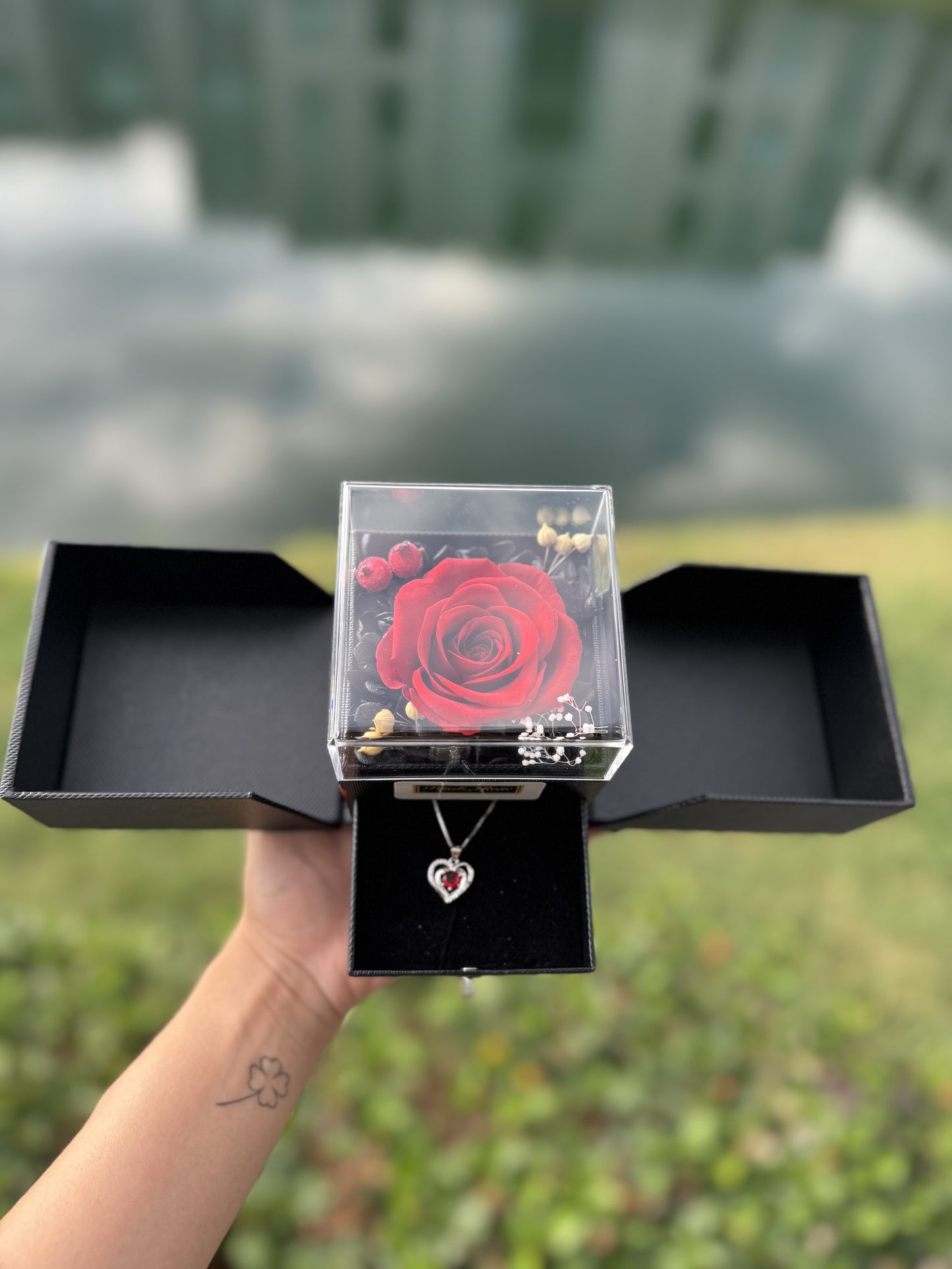 Eternal rose box + surprise